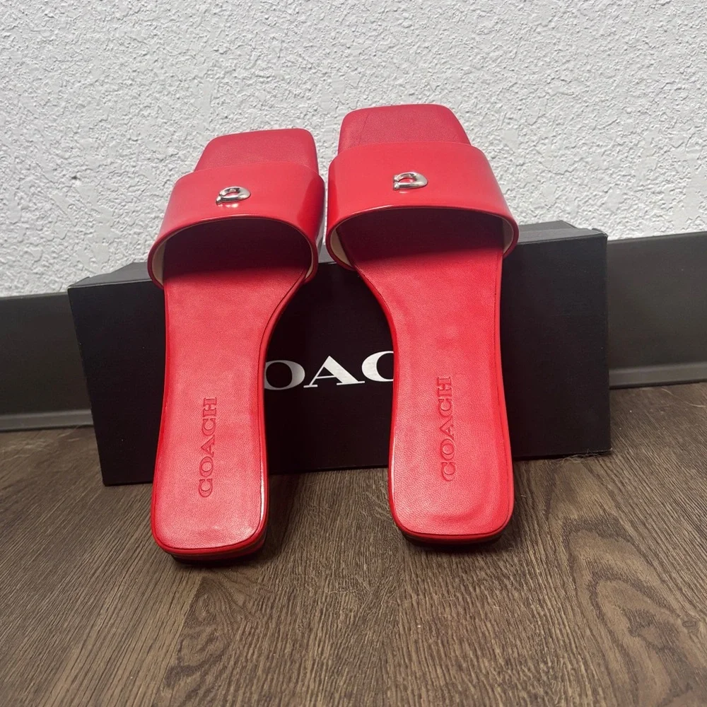 NWT & Box Coach W’s Sz 9 Sculpted C Flat Slip-On Sandals in Sport Red - Picture 12 of 15